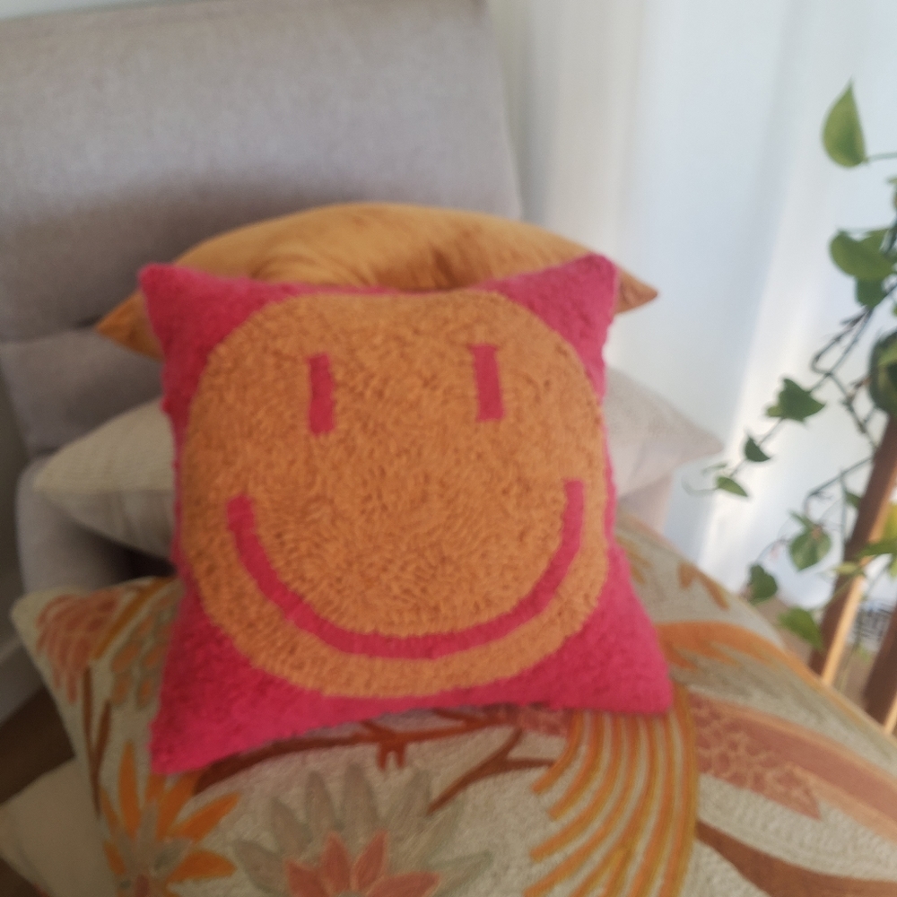 🙂🙃 handmade Smiley face pillow 🙂🙃